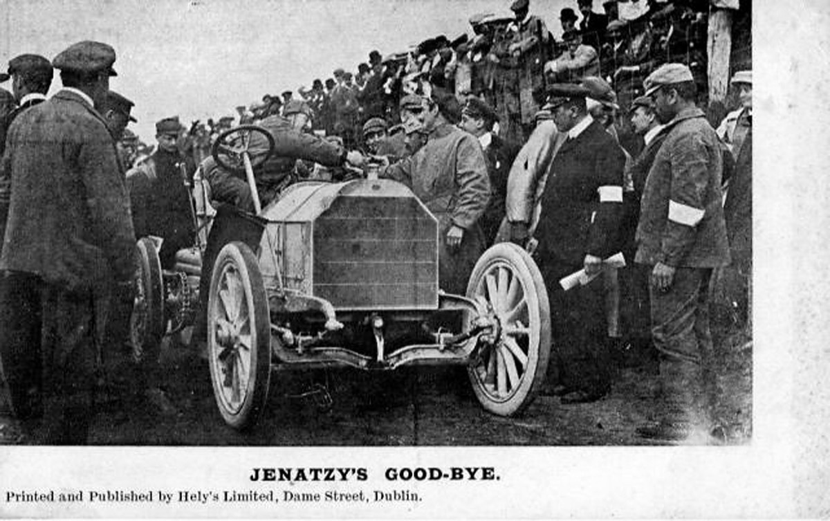Camille Jenatzy auf Mercedes, Sieger des Gordon-Bennett-Rennens 1903