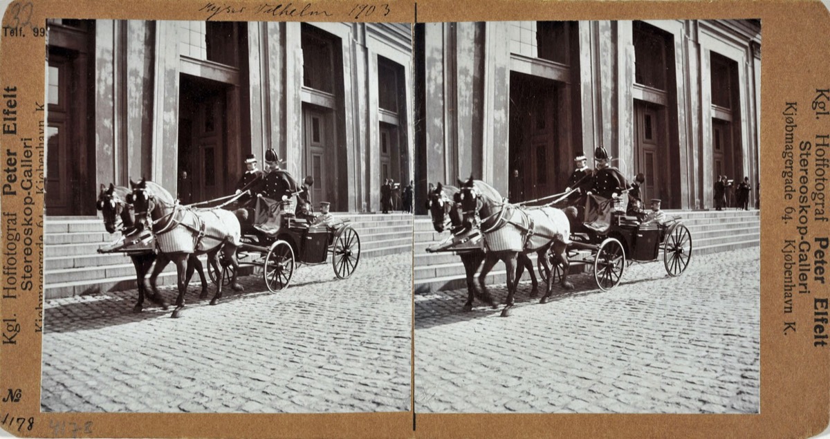 Kaiser Wilhelm II. 1903 in Kopenhagen vor dem Thorvaldsen-Museum