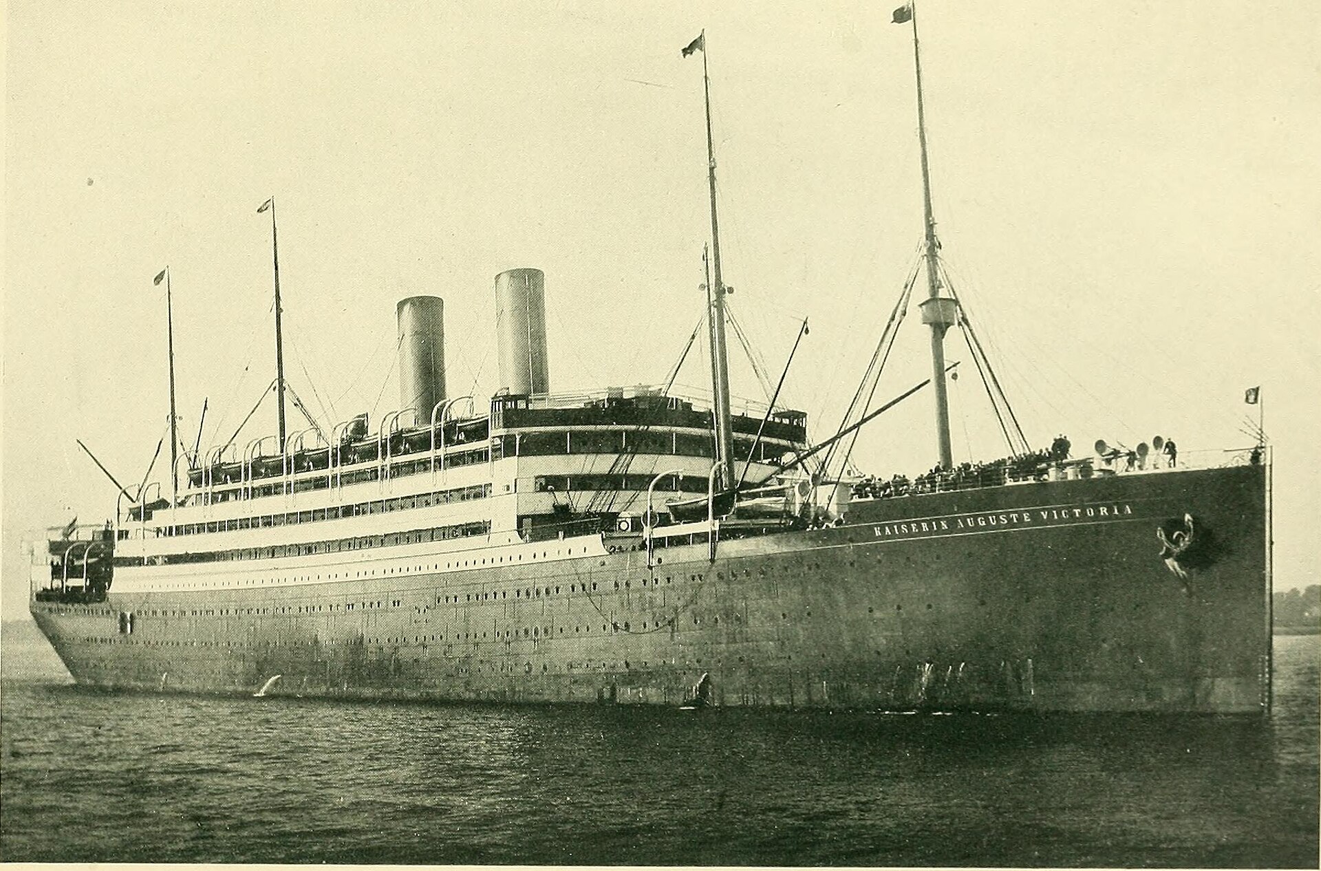 Der Doppelschraubendampfer „Kaiserin Auguste Victoria" der Hapag