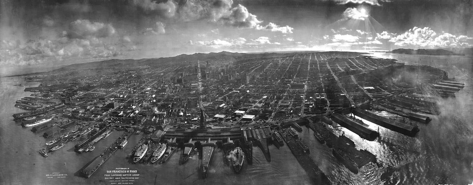 San Francisco in Trümmern, Drachen-Luftaufnahme