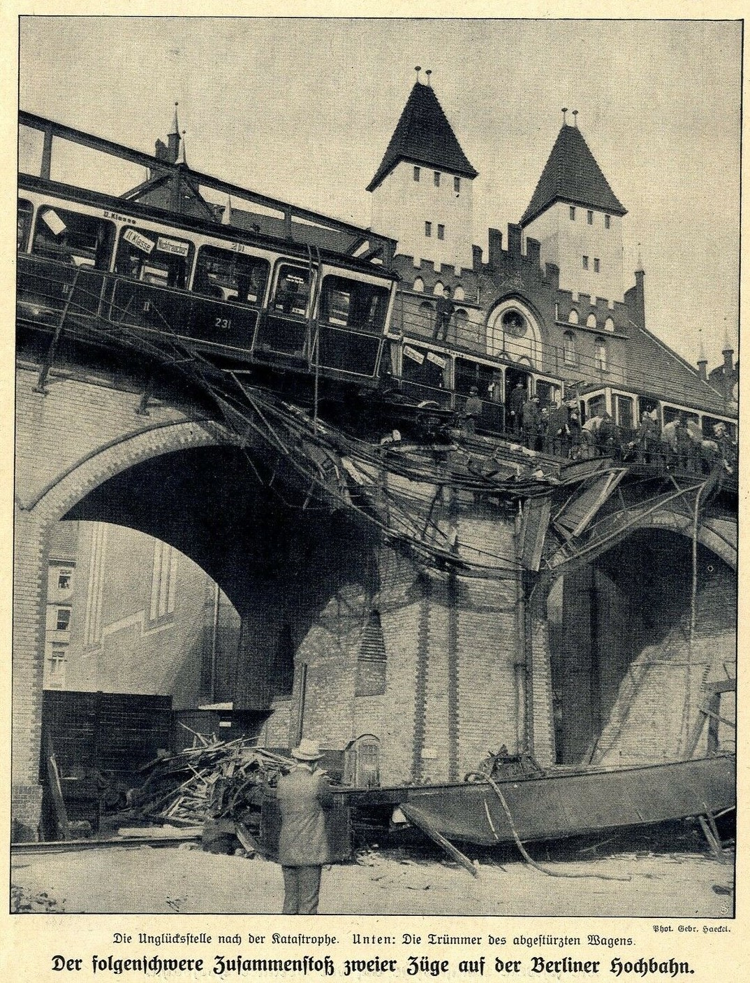 Zusammenstoß zweier Züge auf der Berliner Hochbahn