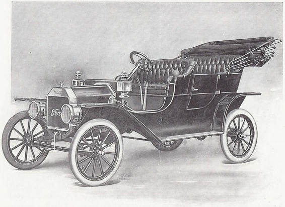 Der Ford-Tourenwagen Model T, links von vorn gesehen