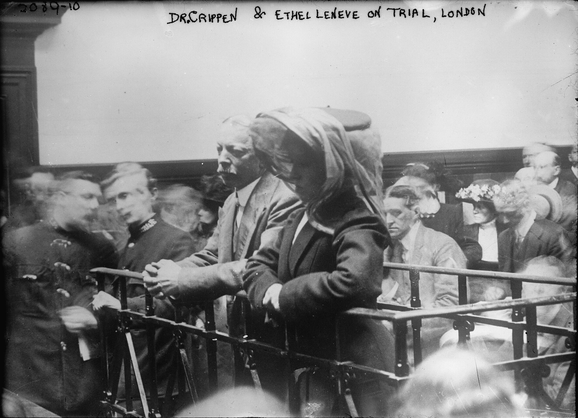 Prozessfoto von Dr. Crippen und Ethel Le Neve
