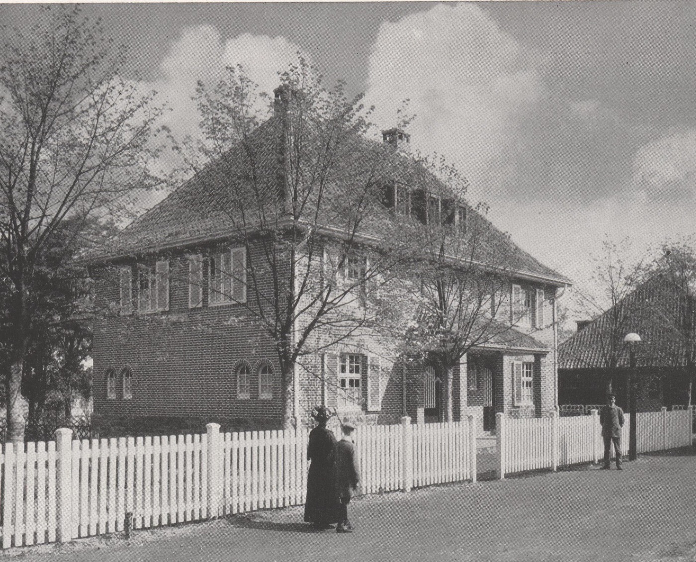 Ausstellungsgebäude „Essener Haus" der Werkbundausstellung Köln