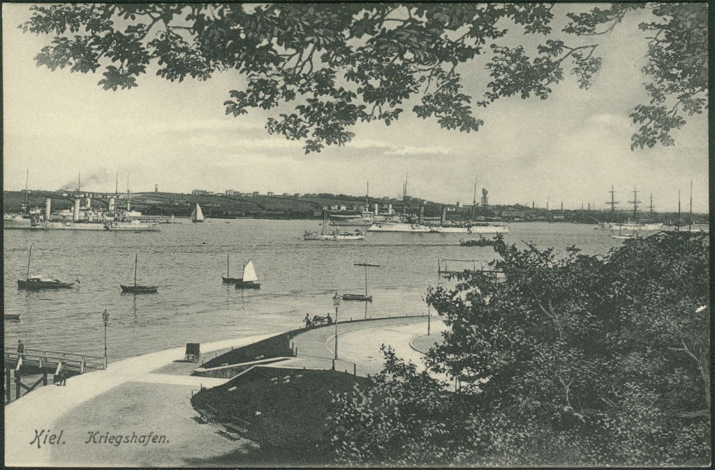 Blick auf den Kriegshafen