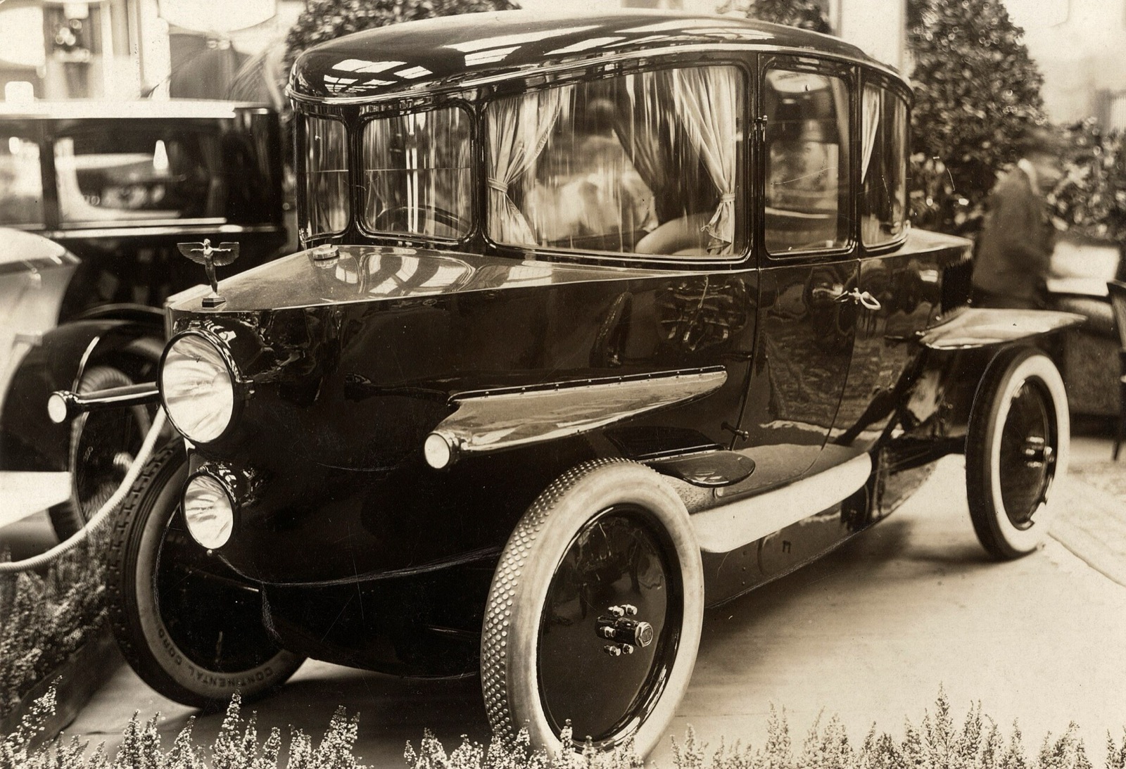 Rumpler-Tropfenwagen auf der Automobilausstellung