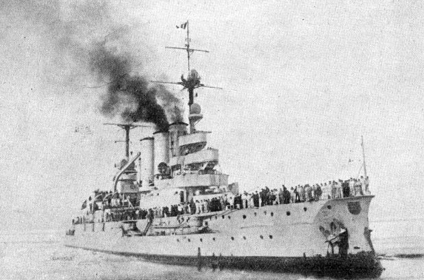 Linienschiff „Elsaß“ bricht in der Kieler Bucht Eis, 15. März 1929