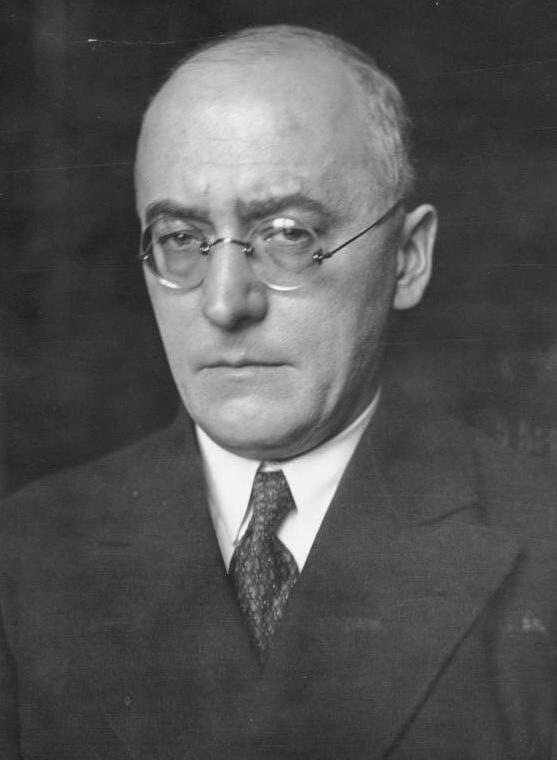 Reichskanzler Heinrich Brüning, der ab 30. März 1930 ohne parlamentarische Mehrheit regiert