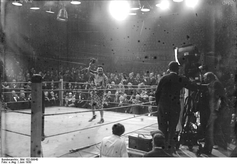 Boxweltmeister Max Schmeling im Ring