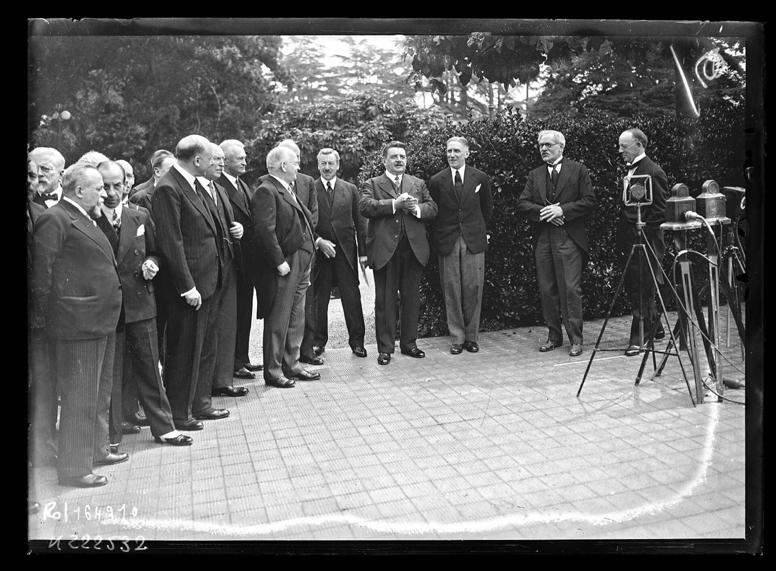 Delegierte der Lausanner Konferenz 1932, darunter Herriot, von Papen und MacDonald