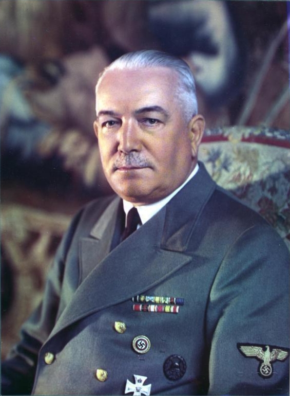 Reichsaußenminister Konstantin von Neurath, der den Austritt Deutschlands aus dem Völkerbund verkündet