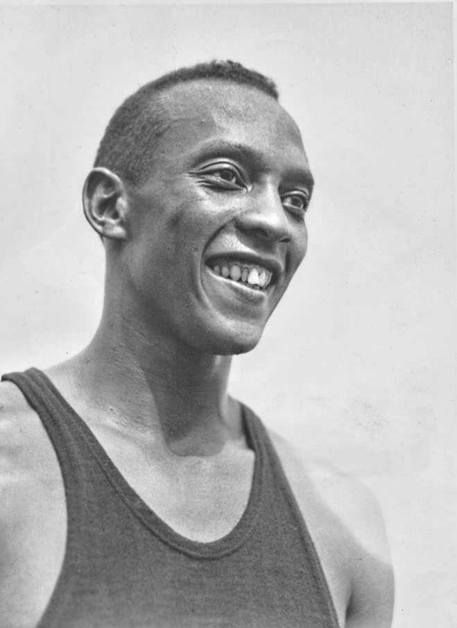 Jesse Owens bei den Olympischen Spielen 1936 in Berlin