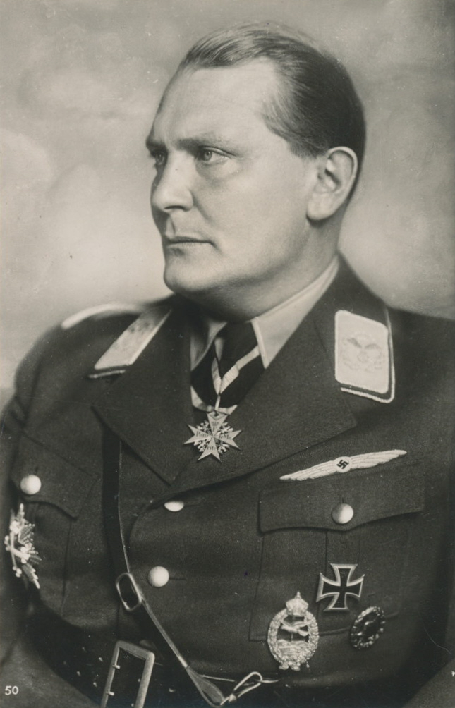 Hermann Göring, der die Gesamtentjudung der Wirtschaft verfügt