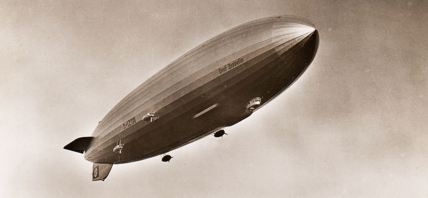 Das Luftschiff LZ 130 „Graf Zeppelin" im Flug