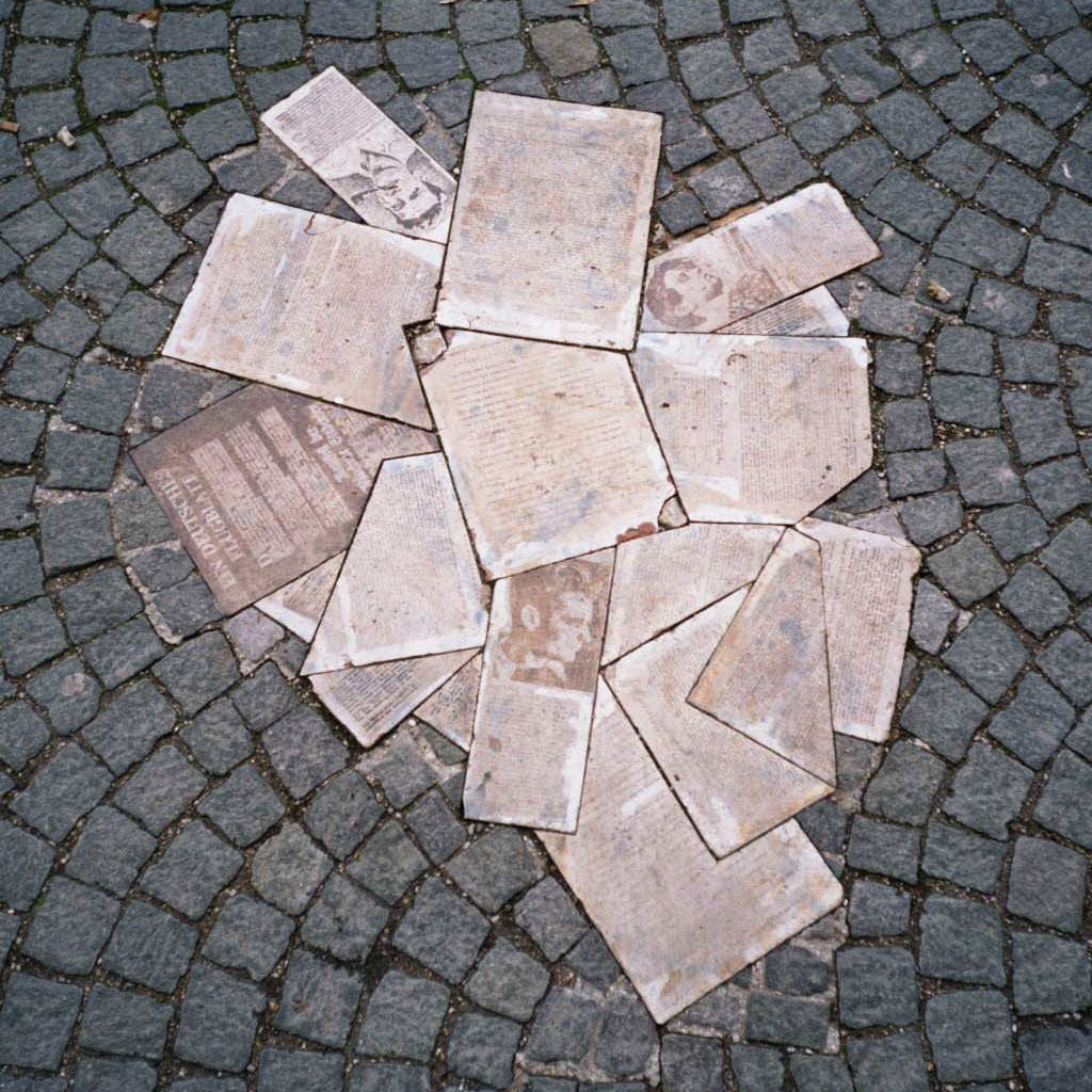 Das Scholl-Denkmal in München erinnert an die Weiße Rose