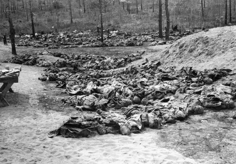 Exhumierung der Massengräber von Katyn, 1943