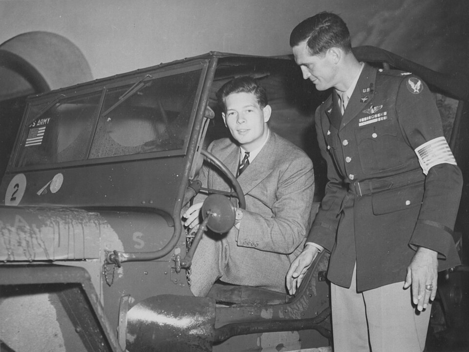 König Michael I. von Rumänien im Jeep, 1944