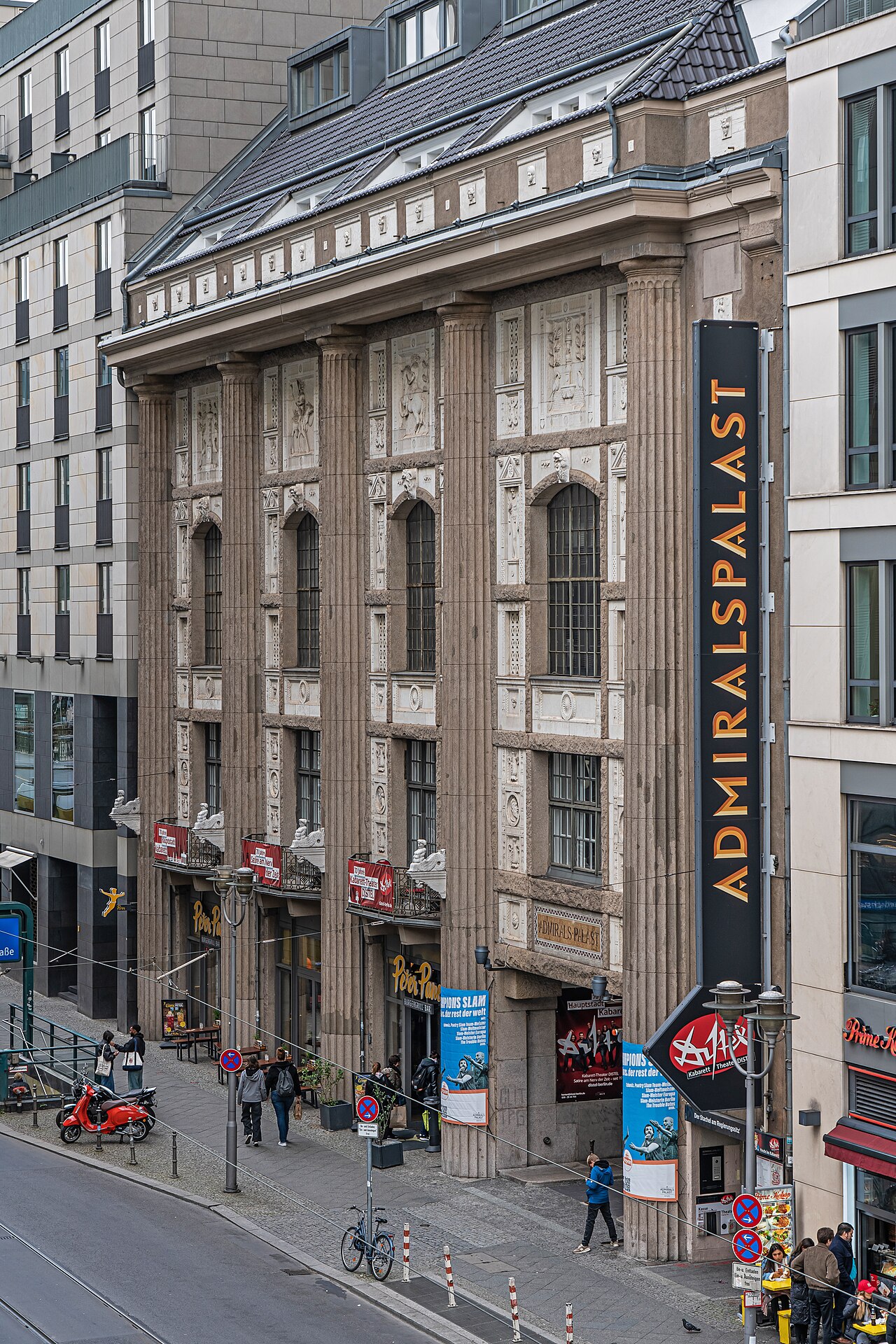 Der Berliner Admiralspalast, Ort der Zwangsvereinigung zur SED 1946