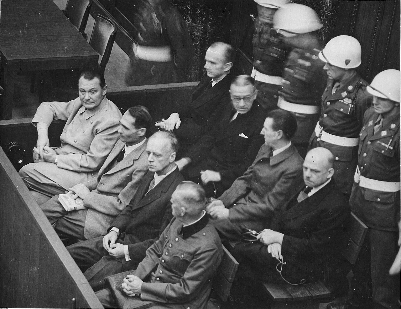 Die Angeklagten auf der Anklagebank der Nürnberger Prozesse