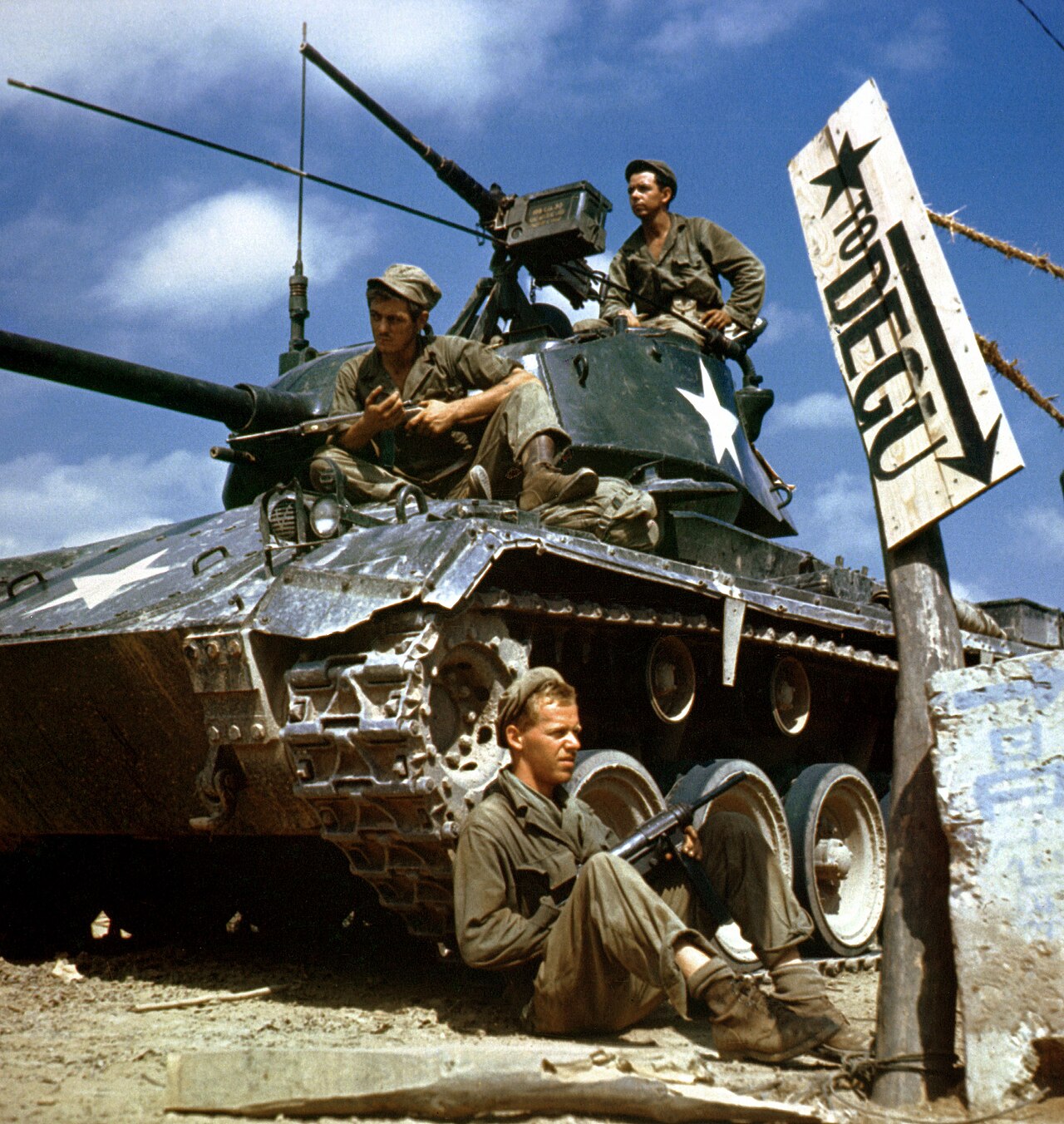 US-Panzerbesatzung am Naktong während des Koreakriegs, 1950