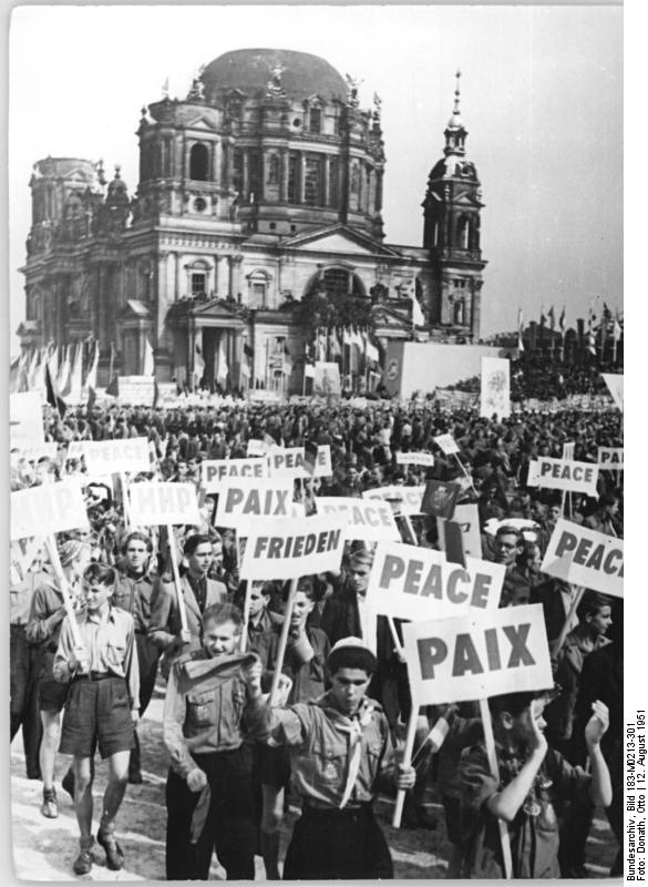 Festumzug der III. Weltfestspiele der Jugend in Ost-Berlin, 1951