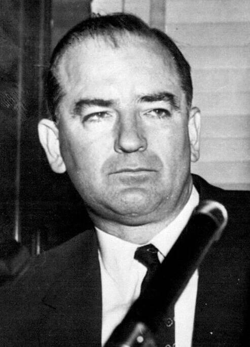 Senator Joseph McCarthy während der Army-McCarthy-Hearings, März 1954