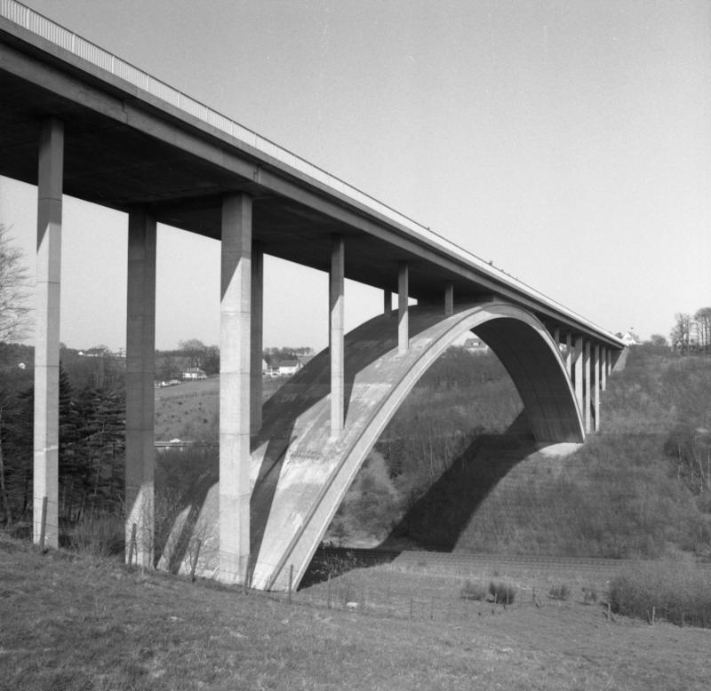 Die Blombachtalbrücke bei Wuppertal-Ronsdorf