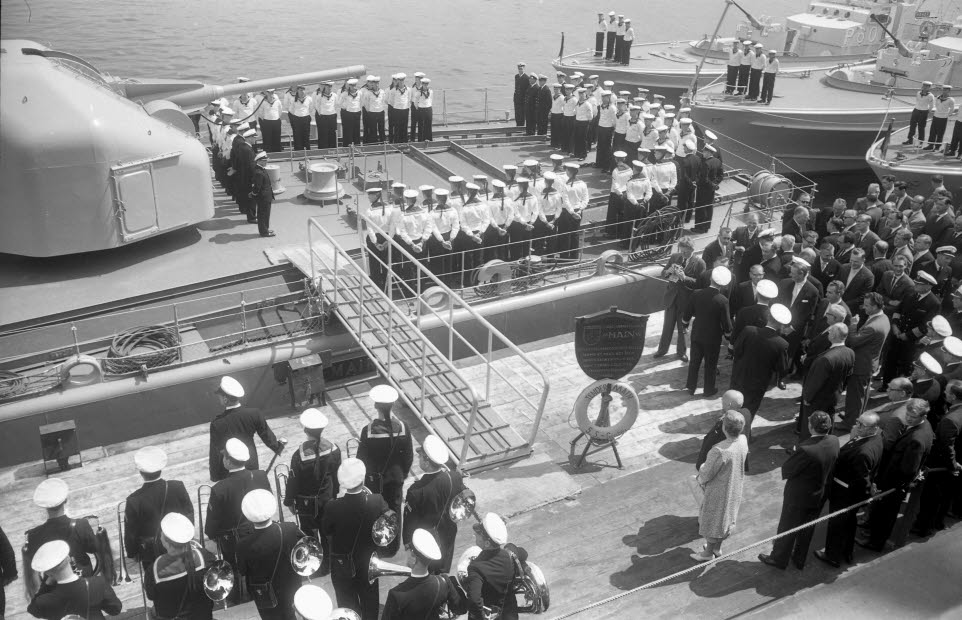 Tender Main an der Lindenau-Werft