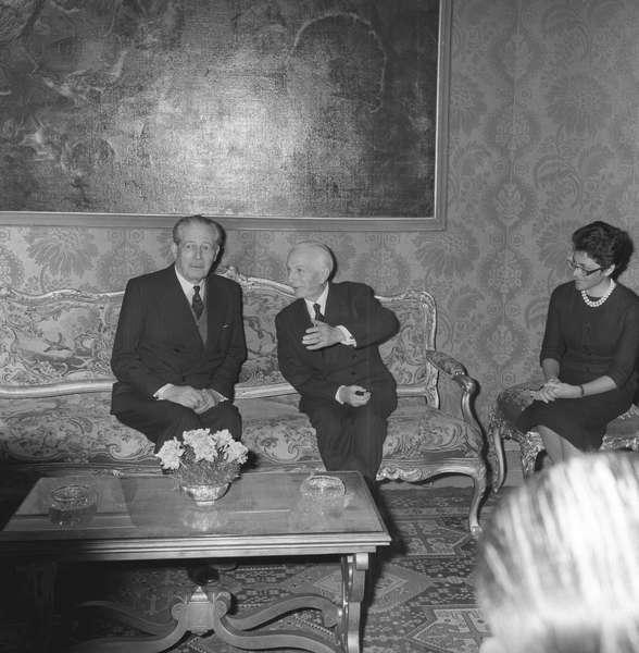 Premierminister Harold Macmillan beim Staatsbesuch bei Italiens Präsident Antonio Segni, Februar 1963