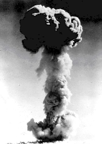 Chinas erster Atombombentest auf dem Testgelände Lop Nor