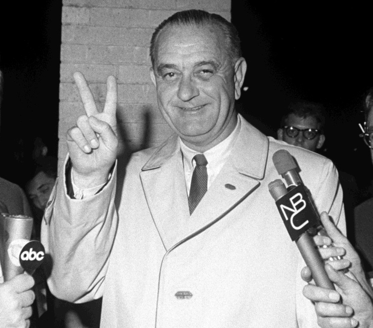 Präsident Johnson in der Wahlnacht 1964
