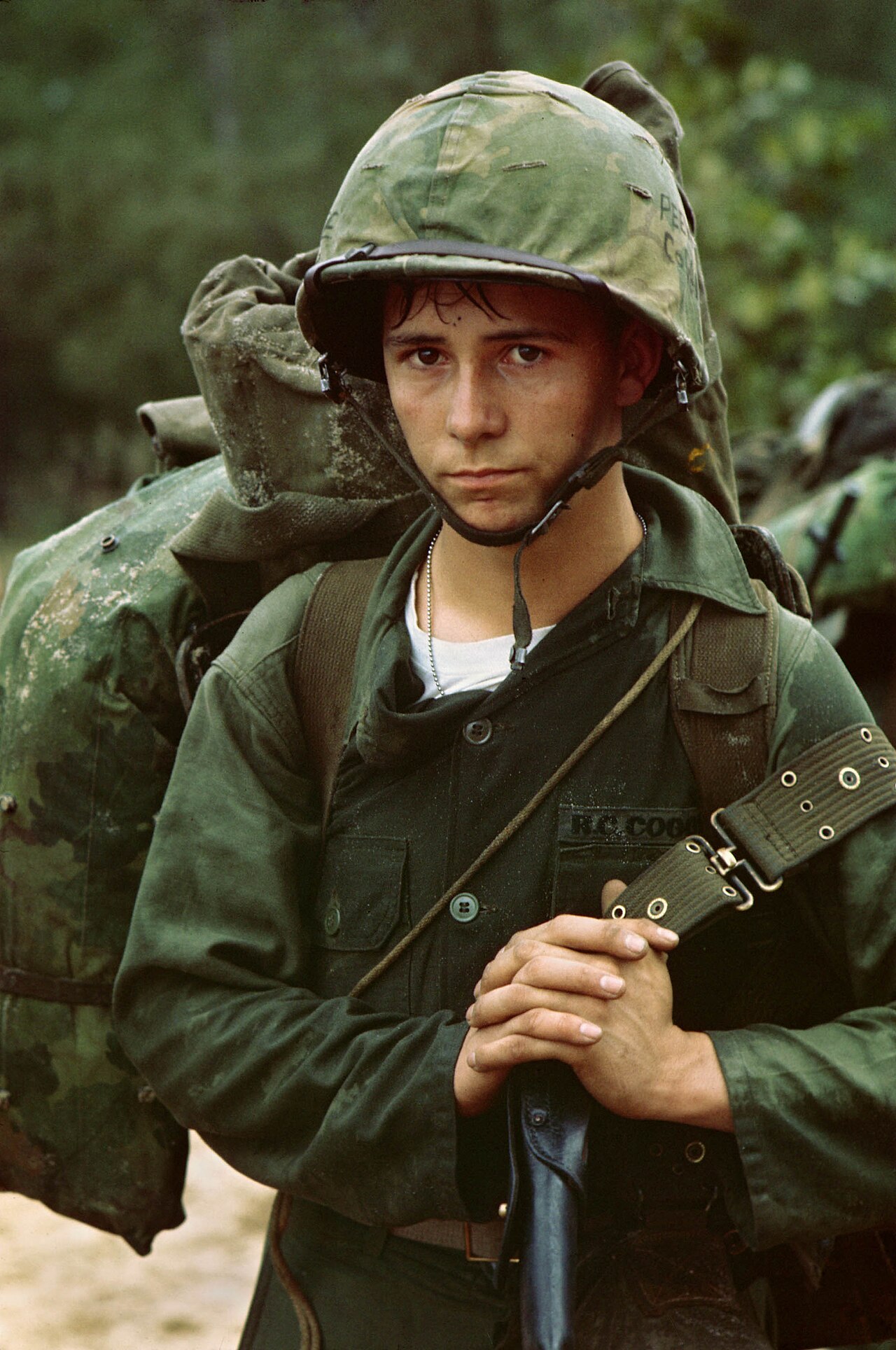 Ein junger US-Marine in Vietnam, 1965