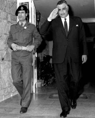 Muammar al-Gaddafi mit Ägyptens Präsident Gamal Abdel Nasser, 1969