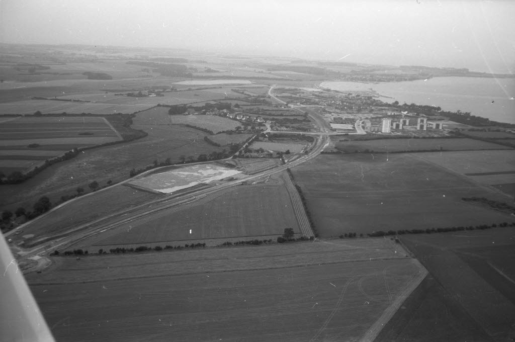 Luftaufnahme von Schilksee im August 1969, im Vordergrund die neue Fördestraße