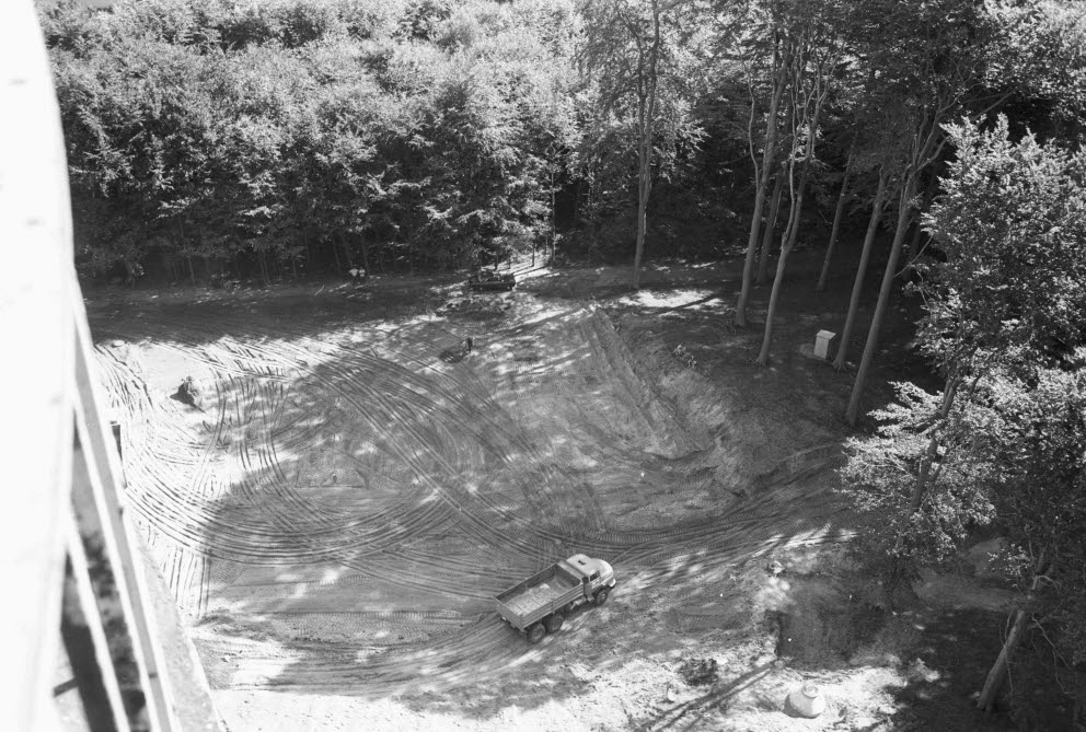 Erdarbeiten für das Fundament des neuen Fernmeldeturms im Vieburger Gehölz