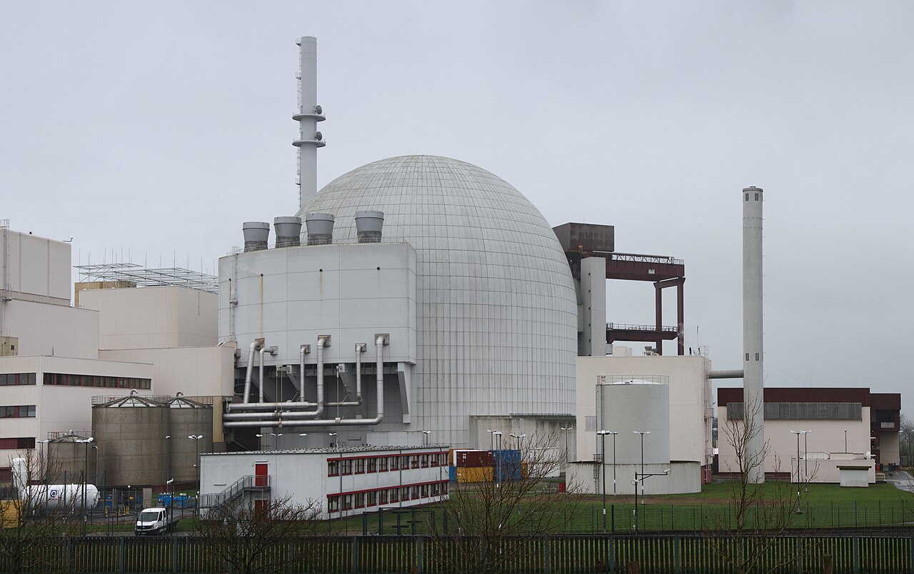 Das Kernkraftwerk Brokdorf, Brennpunkt der Anti-Atomkraft-Bewegung