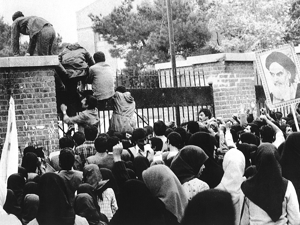Iranische Studenten erstürmen die US-Botschaft in Teheran