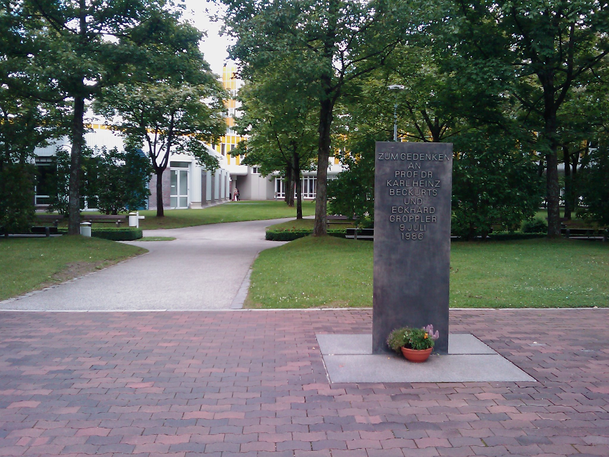 Denkmal für Karl Heinz Beckurts und Eckhard Groppler