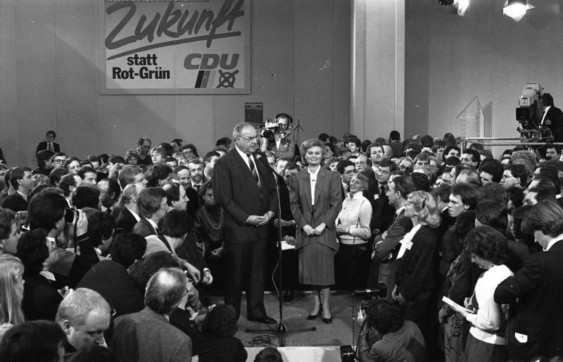 Helmut und Hannelore Kohl auf der CDU-Bundestagswahlparty