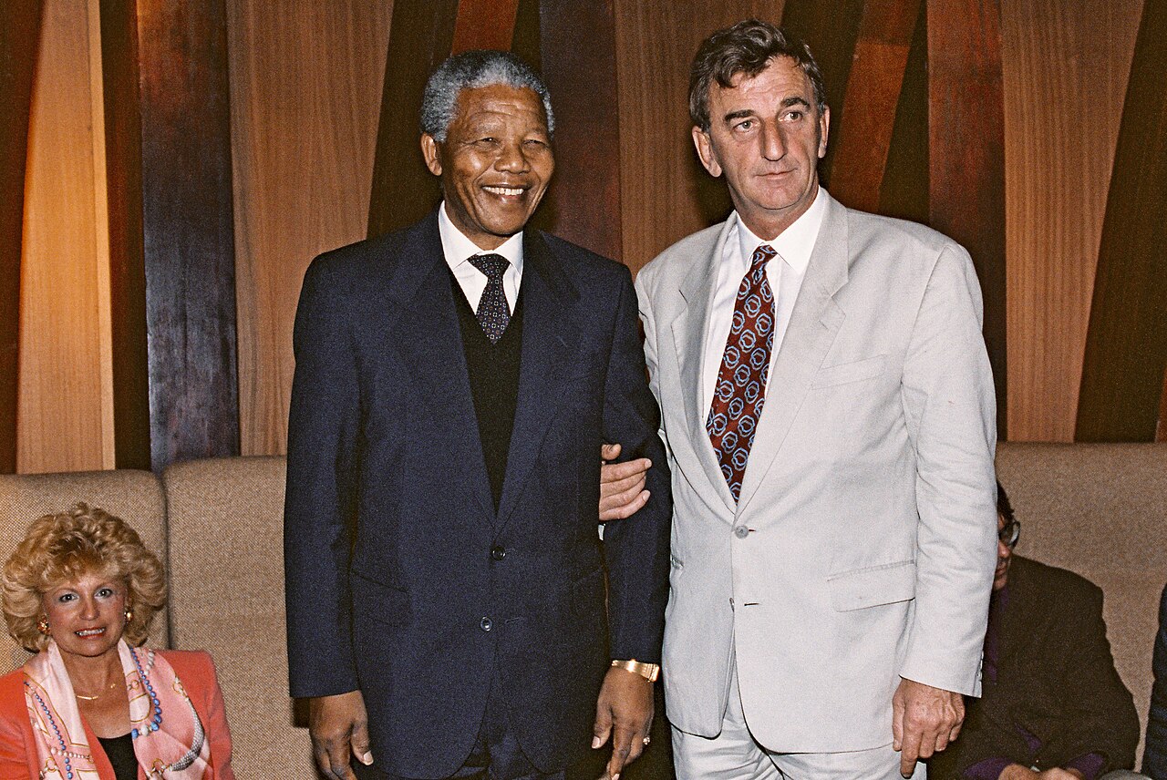 Nelson Mandela, 1990 nach 27 Jahren aus der Haft entlassen