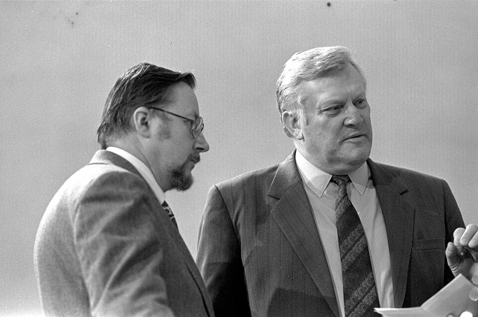 Vytautas Landsbergis (l.) und Algirdas Brazauskas, Vilnius, März 1990