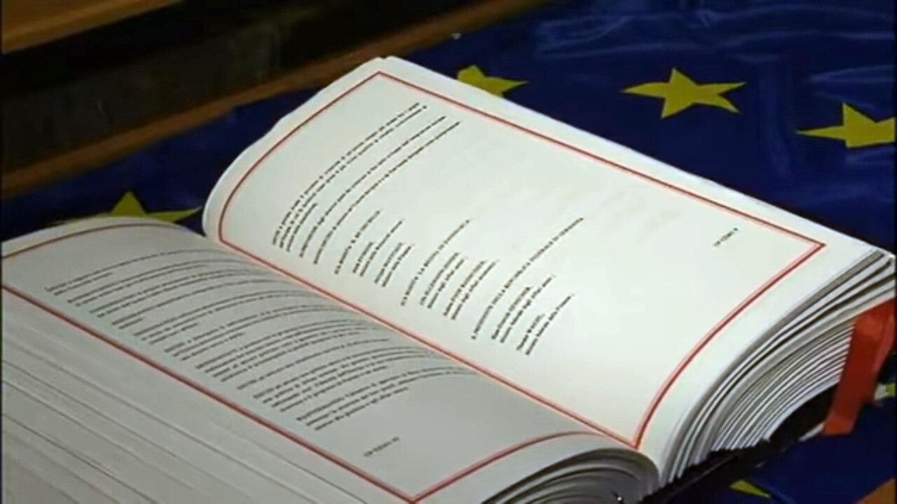 Der Vertrag von Maastricht, mit dem 1992 die EU gegründet wird