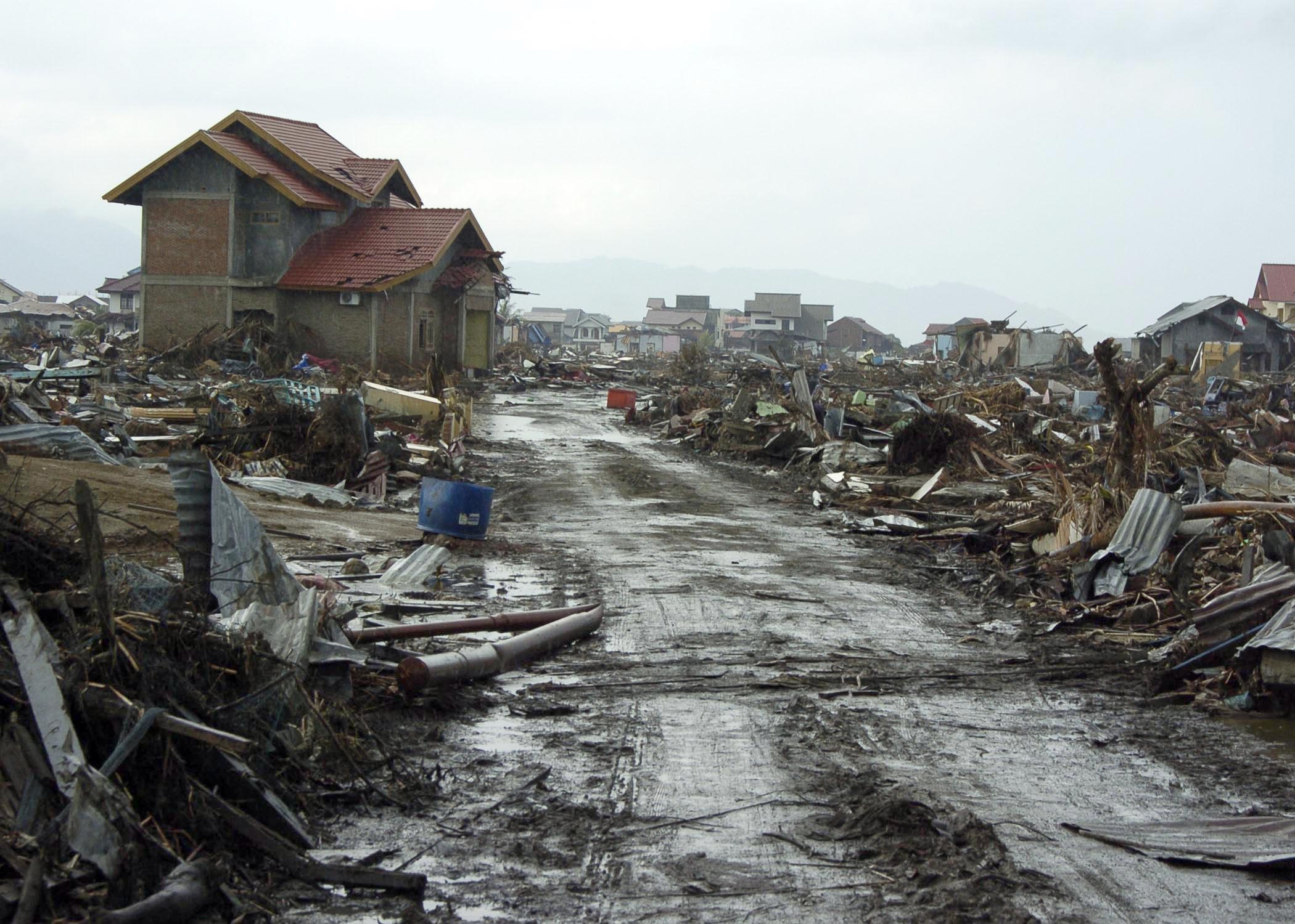 Zerstörtes Banda Aceh nach dem Tsunami vom 26. Dezember 2004