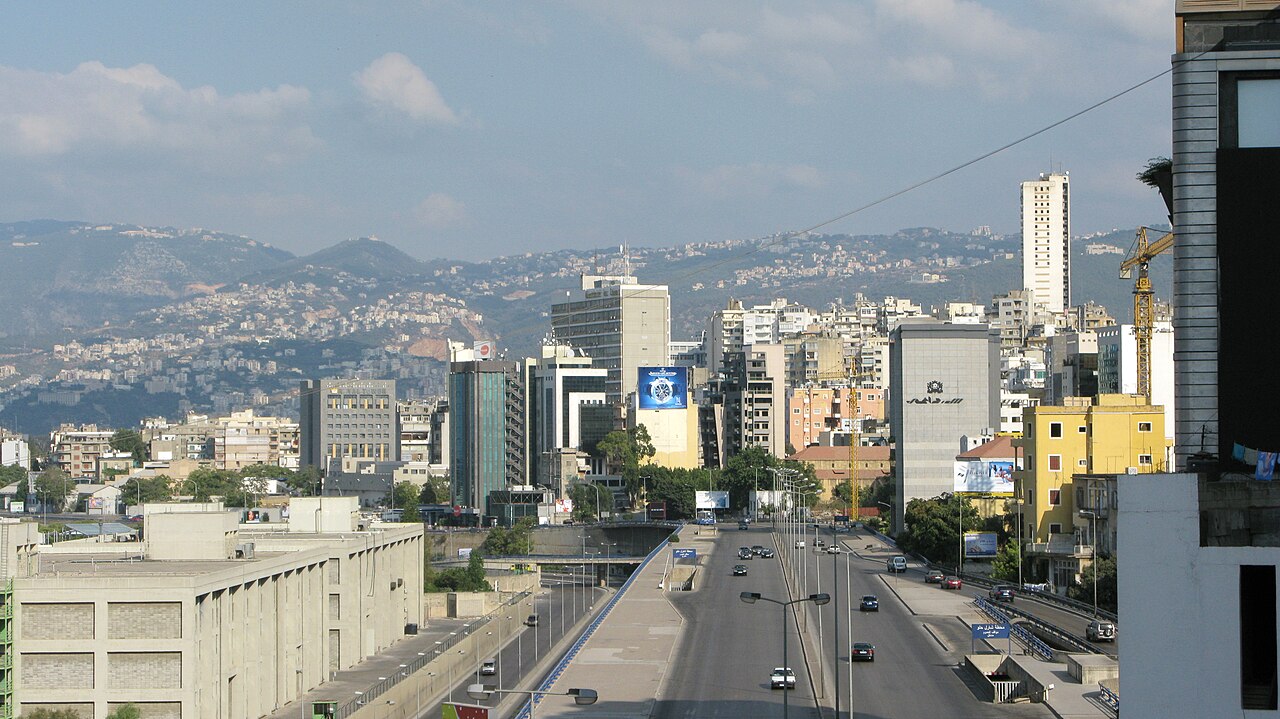 Die Skyline von Beirut — 2006 Krieg zwischen Israel und der Hisbollah