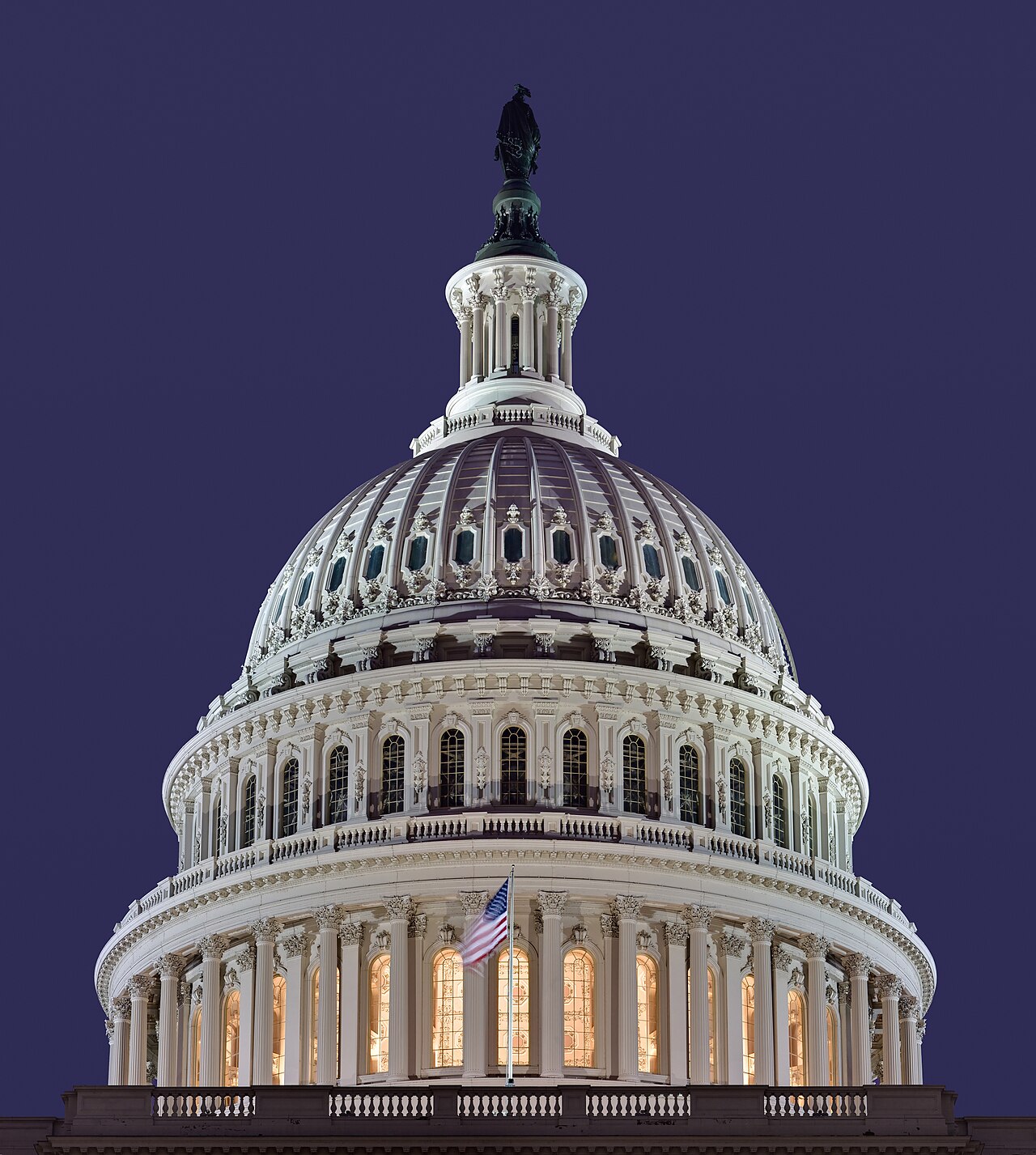 Das Kapitol in Washington, 2021 von einem Mob gestürmt
