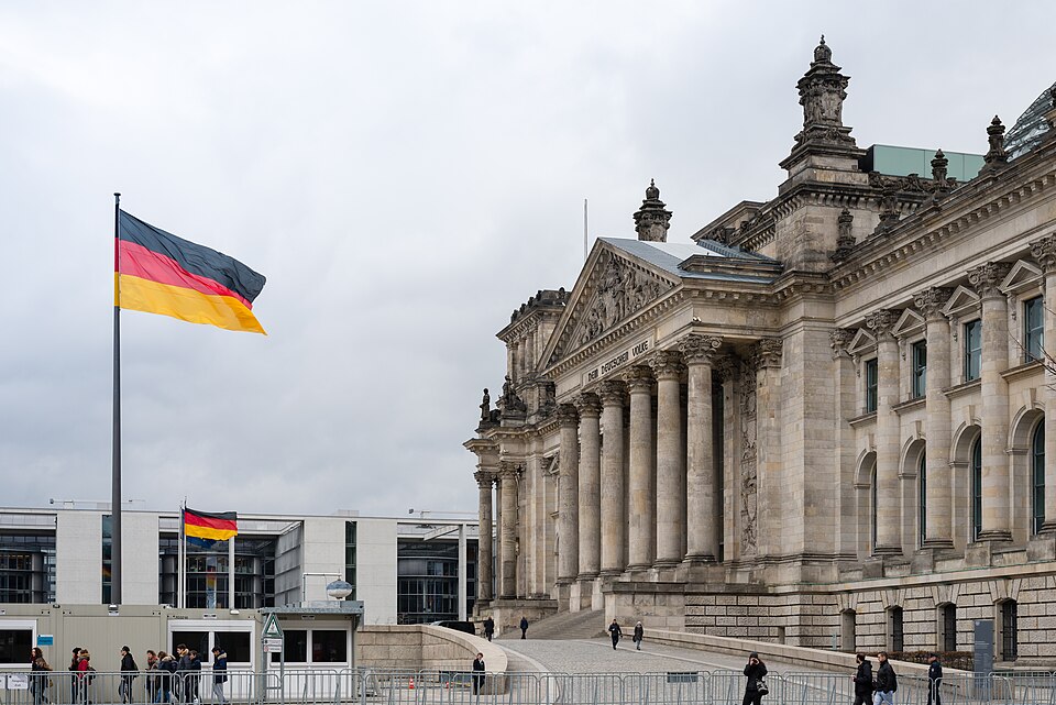 Das Reichstagsgebäude in Berlin, Sitz des Bundestags
